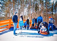 До скорого свидания, зимушка-зима! Городское сообщество "Дорожная обстановка" организовало выезд воспитанников Канашского социального приюта в детский оздоровительный лагерь "Космонавт" (фото №13).