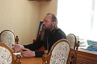 В.В. Софронов, глава администрации города, провел рабочую встречу с Преосвященнейшим Стефаном, епископом Канашским и Янтиковским (фото №3).