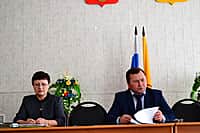 Состоялся обучающий семинар с главами и специалистами сельских поселений Канашского района по реализации требований "Основ законодательства Российской Федерации о нотариате" (фото №1).