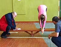 На спортивных объектах города Канаша проходят массовые мероприятия по сдаче норм Всероссийского физкультурно-оздоровительного комплекса "Готов к труду и обороне" (фото №4).