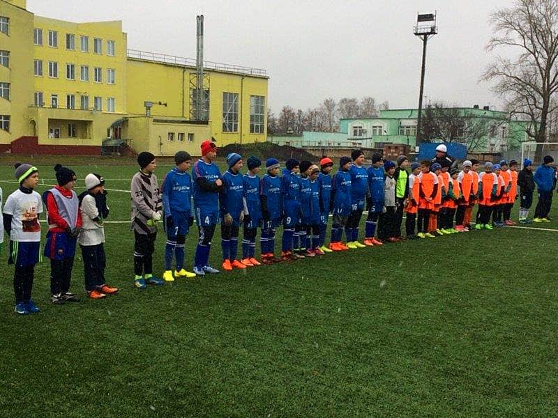 На стадионе ДЮСШ «Локомотив» состоялось открытое первенство города Канаш по футболу среди юношей 2005-2006 гг.р. с участием команд четырех муниципалитетов.