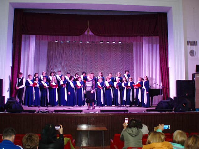 Сводный учительский хор учителей города Канаш - победитель кустового этапа III республиканского конкурса сводных учительских хоров.