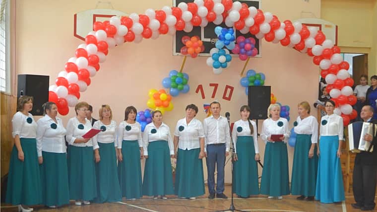 В Тобурдановской средней школе им. А.И.Миттова большой праздник: принятие присяги, 170-летие школы.