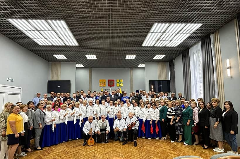 В администрации Канашского района прошло торжественное мероприятие, приуроченное к празднованию 97-летия со дня основания района.