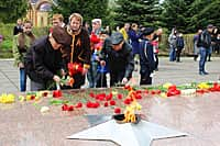 Торжественный митинг «Памяти павших будем достойны!» прошел на Центральной площади г. Канаш (фото №13).