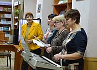 Творческий вечер члена Союза российских и чувашских писателей, канашского поэта Н.Г. Тихоновой состоялся в Центральной библиотеке города Канаш (фото №8).