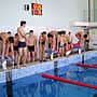 Учащиеся школы №10 города Канаш активно проводят время в плавательном бассейне в рамках уроков физической культуры.