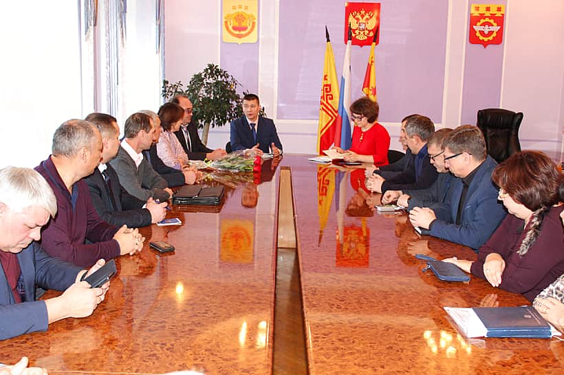 Виталий Михайлов провел встречу с руководителями предприятий города Канаш.