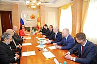 Владелец нескольких итальянских компаний подписал соглашение с чебоксарским заводом (фото №1).