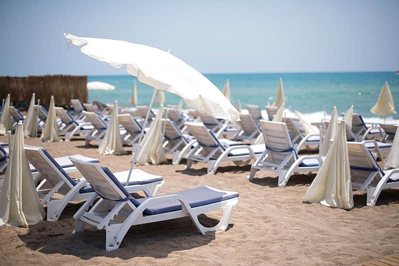 Власти Турции запретили пить на улицах Антальи.