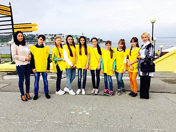 "Волна здоровья": 6 сентября 2015 г. в речном порту города Чебоксары пришвартовался теплоход "Александр Бенуа" со специалистами ведущих московских клиник на борту.