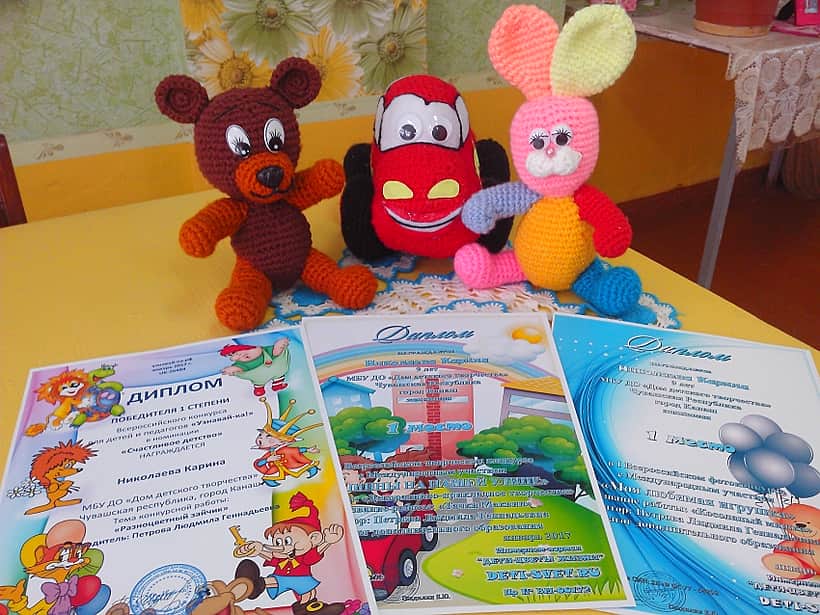 Воспитанница Дома детского творчества г. Канаш – победитель Всероссийских творческих конкурсов.