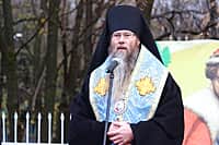 Воздушный Крестный ход состоялся в городе Канаше (фото №13).