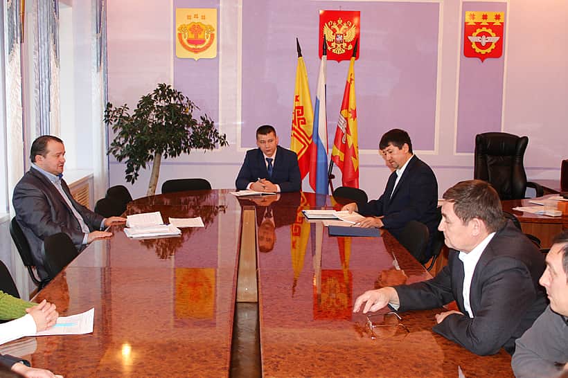 Всреча с руководителями управляющих компаний прошла в администрации города Канаш.