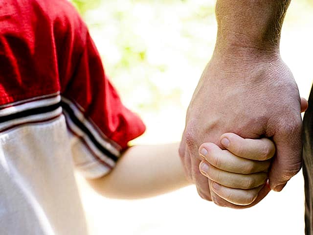 Выбираем дату проведения Дня отца.