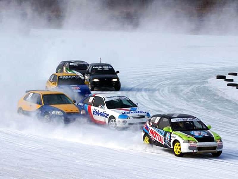 В выходные на льду чебоксарского залива пройдут сразу две автогонки.