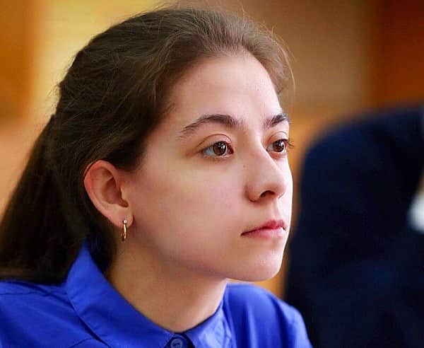 Выпускница школы города Канаш удостоена премии Президента России.