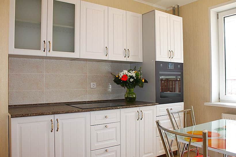 ЖК "Ясная Поляна" г. Чебоксары: Однокомнатная квартира с качественными ремонтом, полностью укомплектованная мебелью (в том числе и кухня) по невероятно привлекательной цене 1 650 000 рублей!