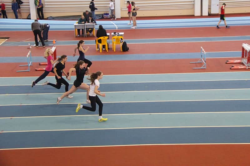 Юные легкоатлеты города Канаша собрали полный комплект медалей республиканских соревнований по легкоатлетическому двоеборью среди юношей и девушек 2002-2003, 2004-2005 гг. р.