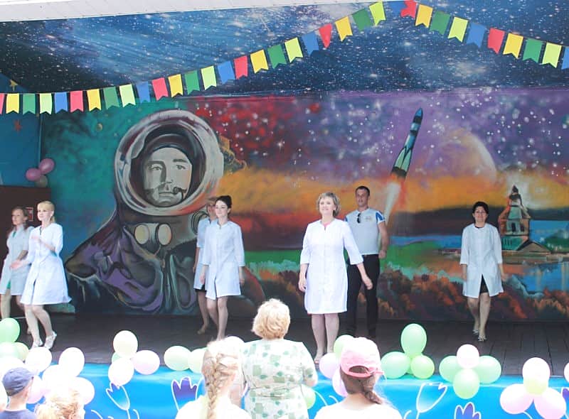 Юные посетители парка им. А.Н. Николаева прошли по маршруту здоровья.