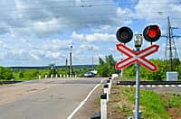 При столкновении автомобиля и поезда в Канашском районе пострадали люди.