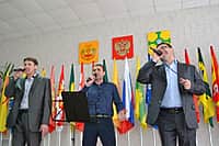 Женщинам администрации Канашского района в честь 8 Марта - сюрпризы от коллег-мужчин (фото №12).