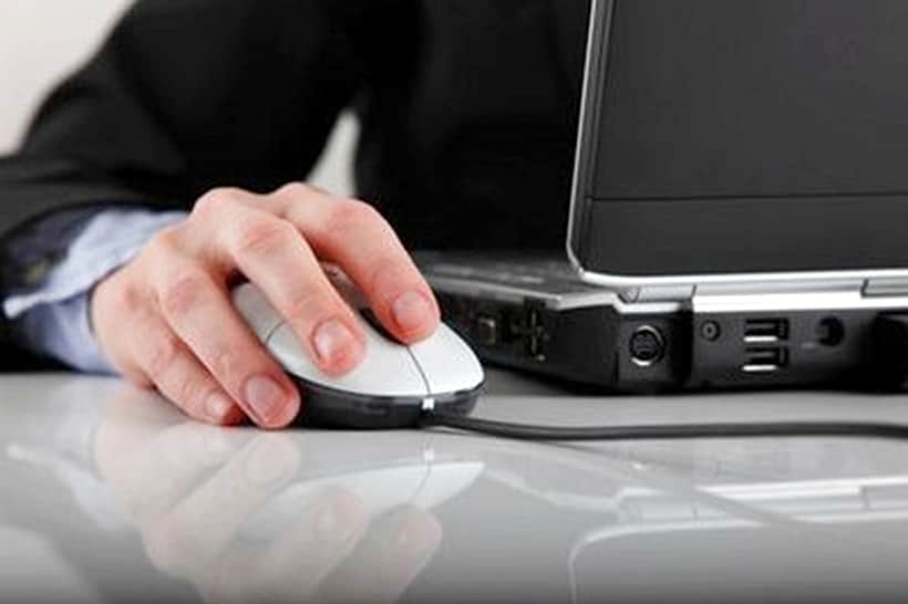 Житель Чебоксар пострадал от вымогателей после интим-общения в Интернете.