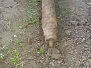 Житель Ибресинского района Чувашии нашел в своем огороде артиллерийский снаряд.