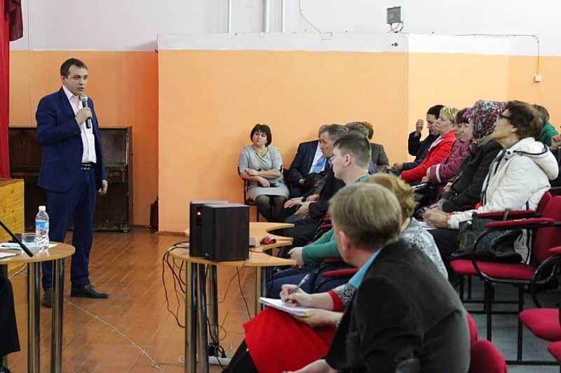 Жители микрорайона «Северный» г. Канаш обсудили свои насущные вопросы с главой муниципалитета.
