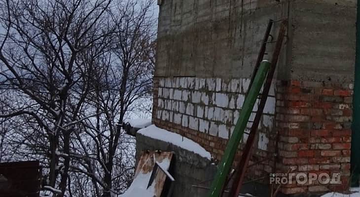 Жителя Канаша заставили отдать миллион рублей за использование земли.