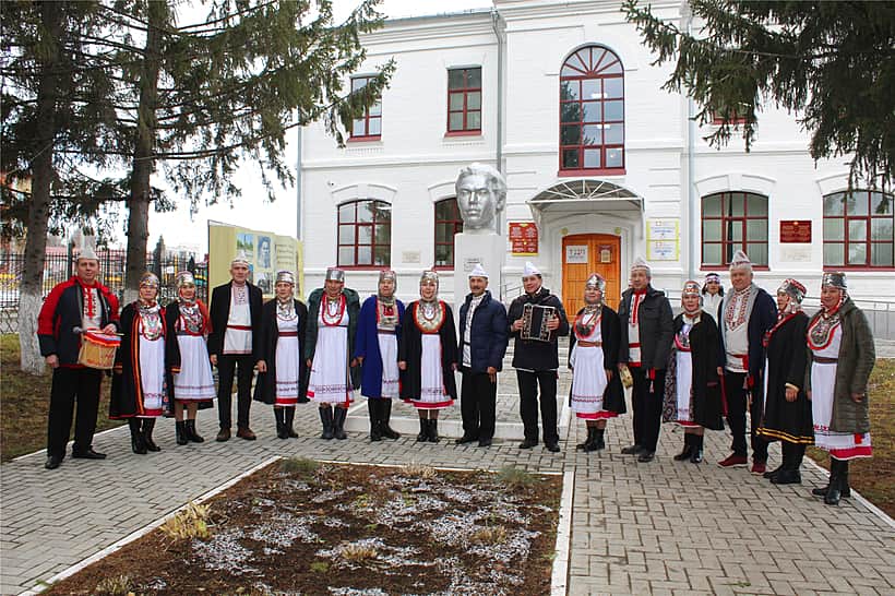 В Канашском районе проходит Межрегиональный фестиваль поэзии «Зов Сеспеля», посвященный 125-летию со дня рождения чувашского поэта Михаила Сеспеля.