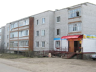 ул. 30 лет Победы, 106 (г. Канаш) -​ многоквартирный жилой дом.