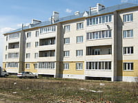 Многоквартирный жилой дом. 30 апреля 2015 (чт).