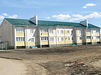 Многоквартирный жилой дом. 30 апреля 2015 (чт).