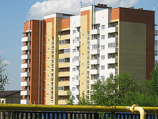 ул. Чебоксарская, 27 (г. Канаш) -​ многоквартирный жилой дом.