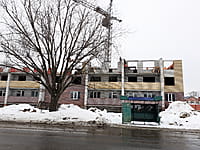 Многоквартирный жилой дом. 28 февраля 2022 (пн).