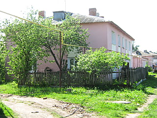 ул. Хлебная, 4 (г. Канаш) -​ многоквартирный жилой дом.