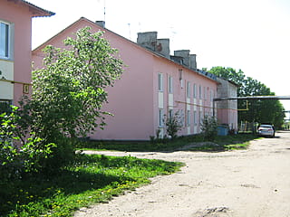 ул. Хлебная, 6 (г. Канаш) -​ многоквартирный жилой дом.