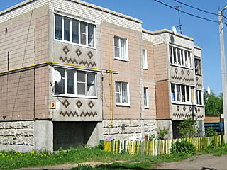 ул. Хлебная, 9 (г. Канаш) -​ многоквартирный жилой дом.