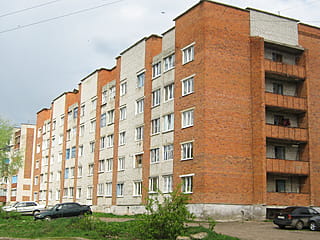 ул. Ильича, 8 (г. Канаш) -​ многоквартирный жилой дом.