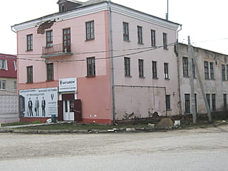 "Кайсаров", салон мужской одежды.