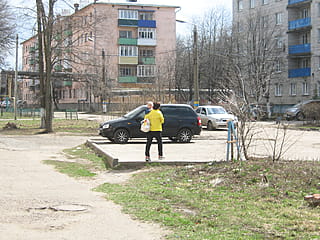 ул. Комсомольская, 54 (г. Канаш) -​ многоквартирный жилой дом.
