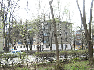 пр‑т Ленина, 10 (г. Канаш) -​ многоквартирный жилой дом.
