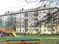 Многоквартирный жилой дом. 04 мая 2015 (пн).