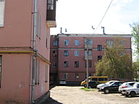 Многоквартирный жилой дом. 09 мая 2015 (сб).