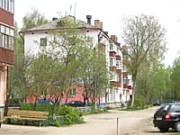 Многоквартирный жилой дом. 11 мая 2015 (пн).