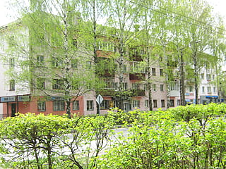 пр‑т Ленина, 34 (г. Канаш) -​ многоквартирный жилой дом.