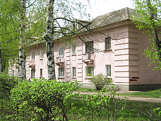 пр‑т Ленина, 55 (г. Канаш) -​ многоквартирный жилой дом.