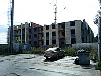 Многоквартирный жилой дом. 30 августа 2025 (сб).