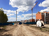 Многоквартирный жилой дом. 13 мая 2025 (вт).